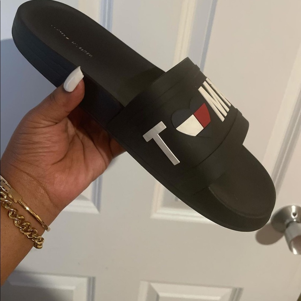 Tommy Hilfiger
